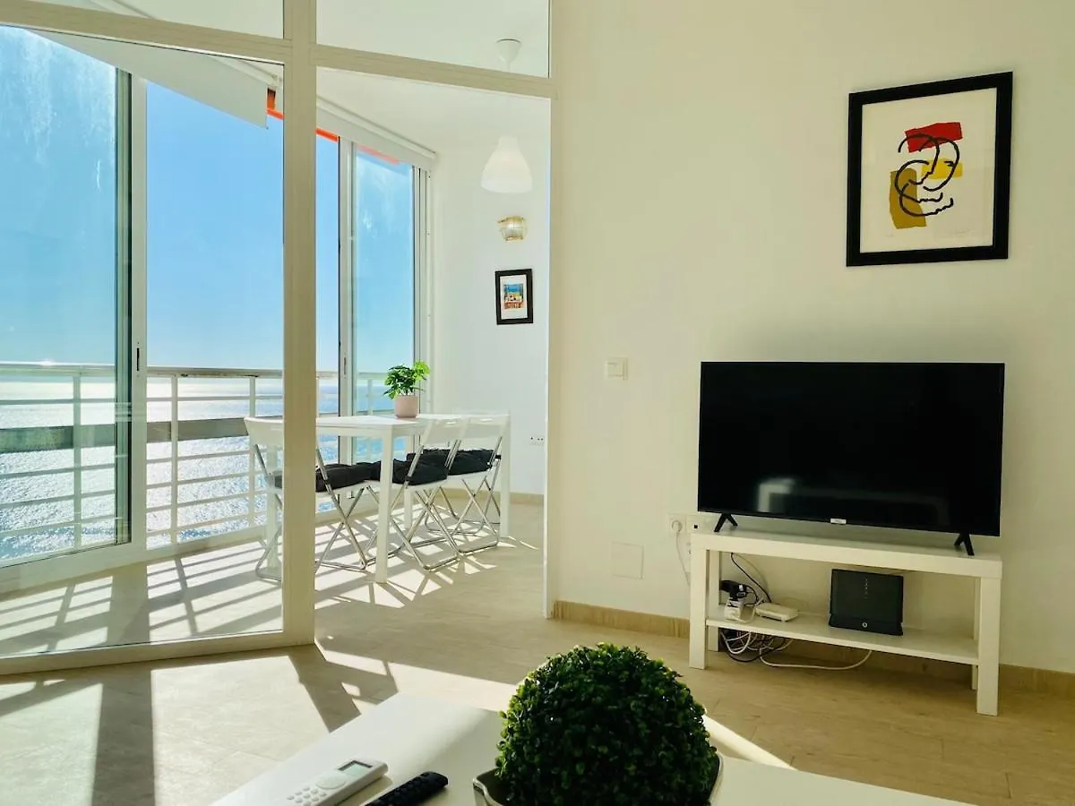 ¡Magnificas Vistas Al Mar! Piscina Y Wifi Gratis Apartment Torremolinos Spain