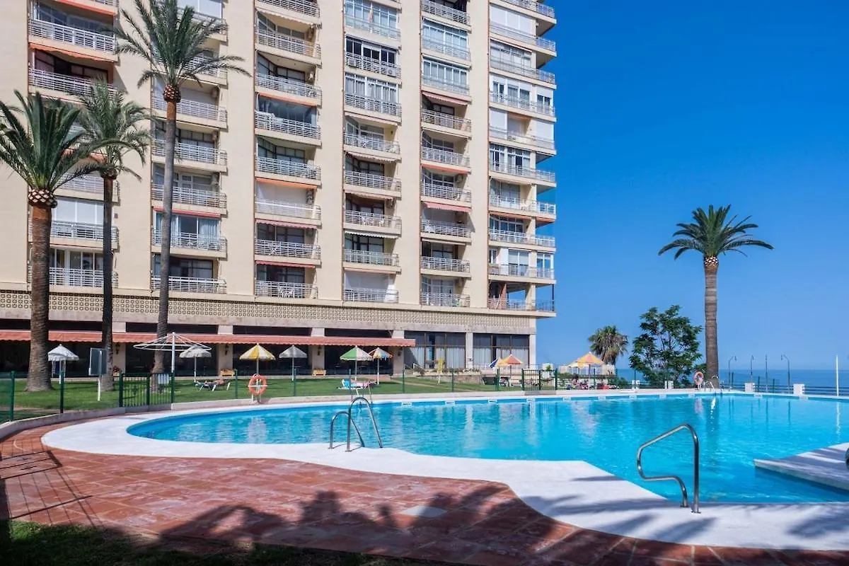 Apartamento ¡Magníficas vistas al mar! Piscina y wifi gratis Torremolinos España
